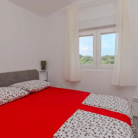 Zilic By Interhome ויר