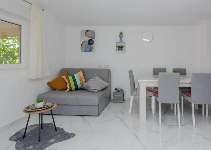 Apartment Zilic By Interhome